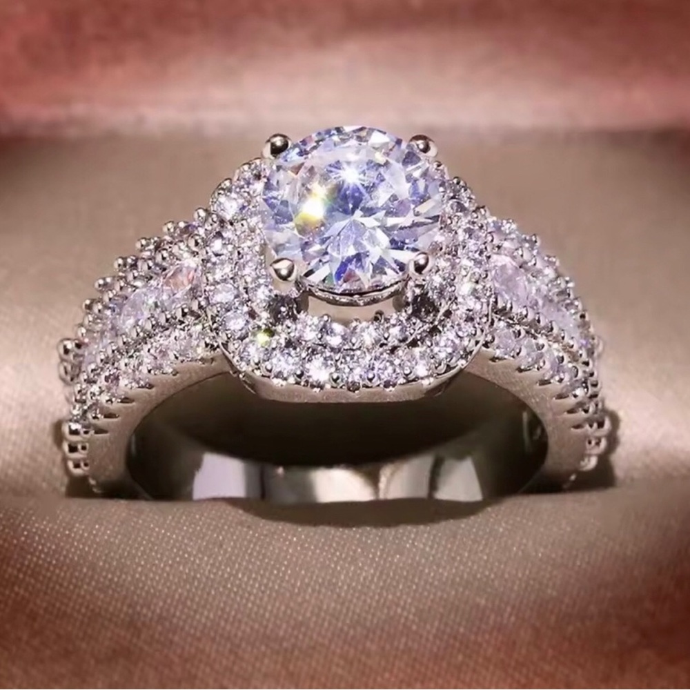 Sterling Silver Halo Round-Cut Engagement Ring with Pavé Accents